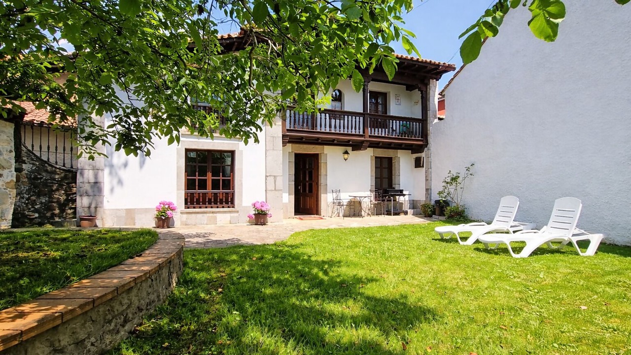 Photo of Outdoor in Rales