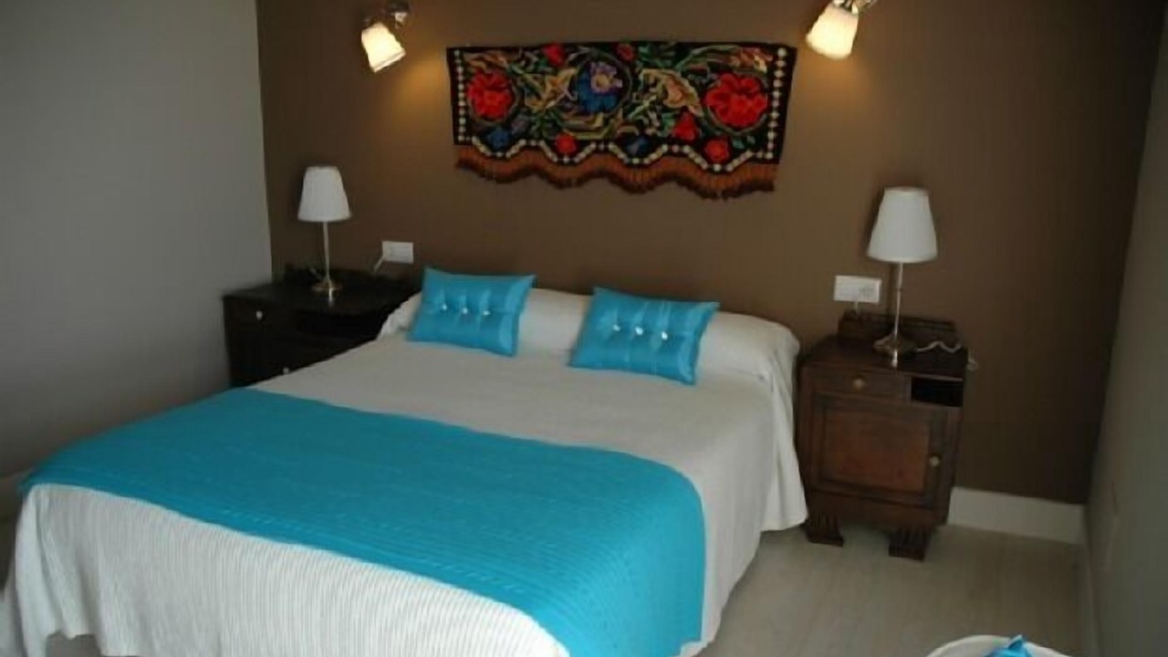 Photo of Bedroom in Naves