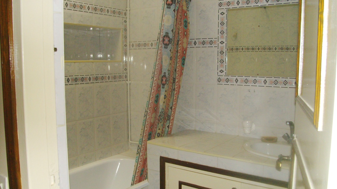 Photo of Bathroom in Cite Charaf