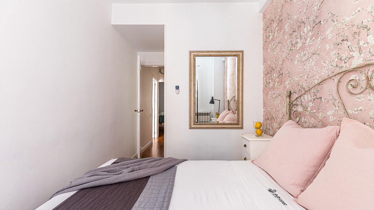 Photo of Bedroom in Embajadores