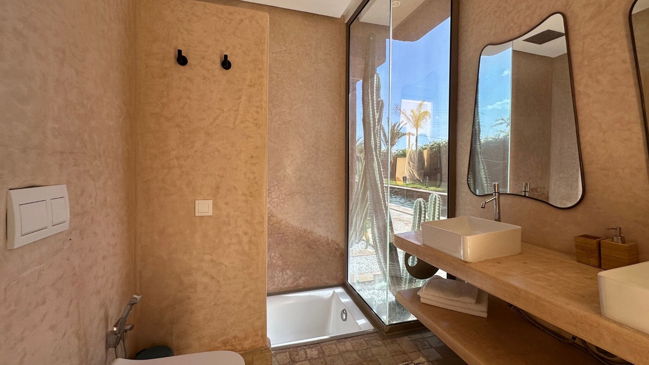 Photo of Bathroom in Annakhil