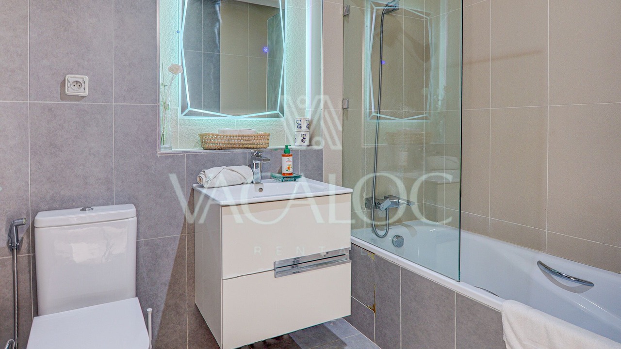 Photo of Bathroom in Tamrhakht
