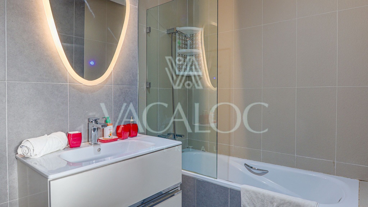 Photo of Bathroom in Tamrhakht