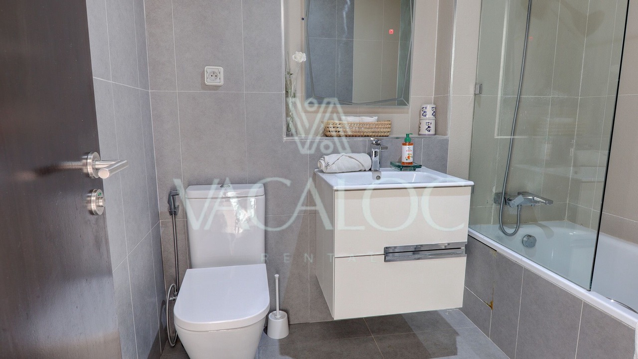 Photo of Bathroom in Tamrhakht