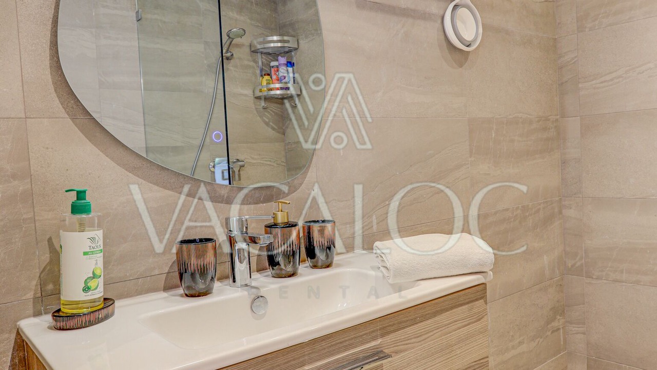 Photo of Bathroom in Tamrhakht