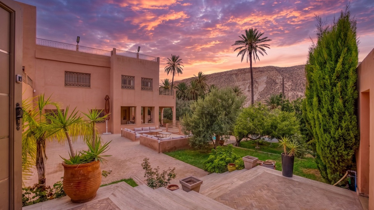 Photo of Patio Balcony in Haut Founty