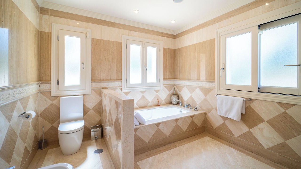 Photo of Bathroom in Golden Mile