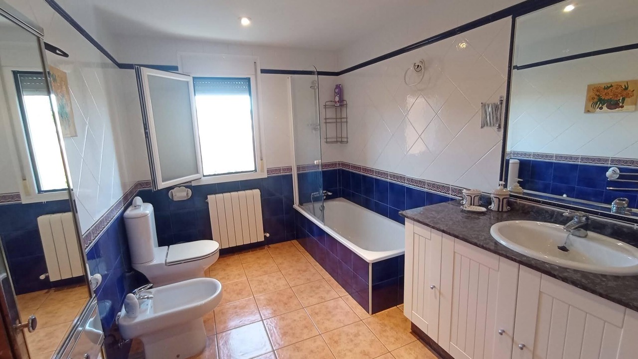Photo of Bathroom in Villar de Olalla