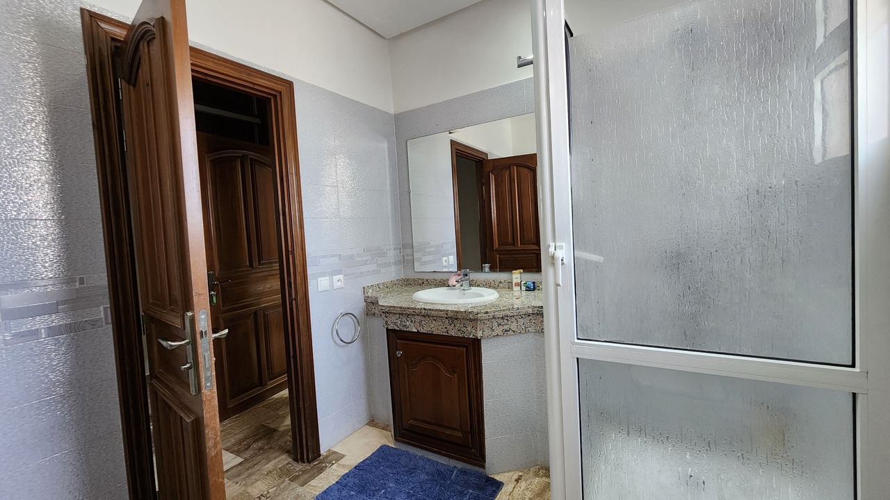 Photo of Bathroom in Laghnimyene