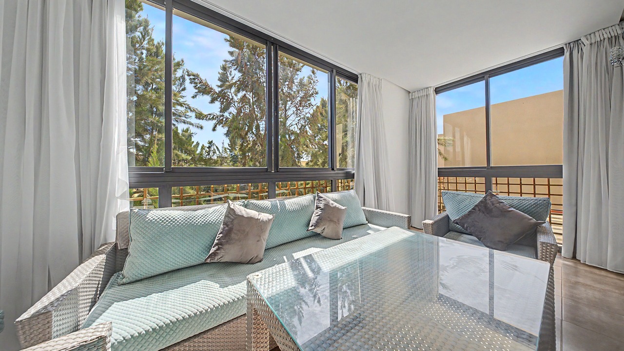 Photo of Livingroom in Tamrhakht
