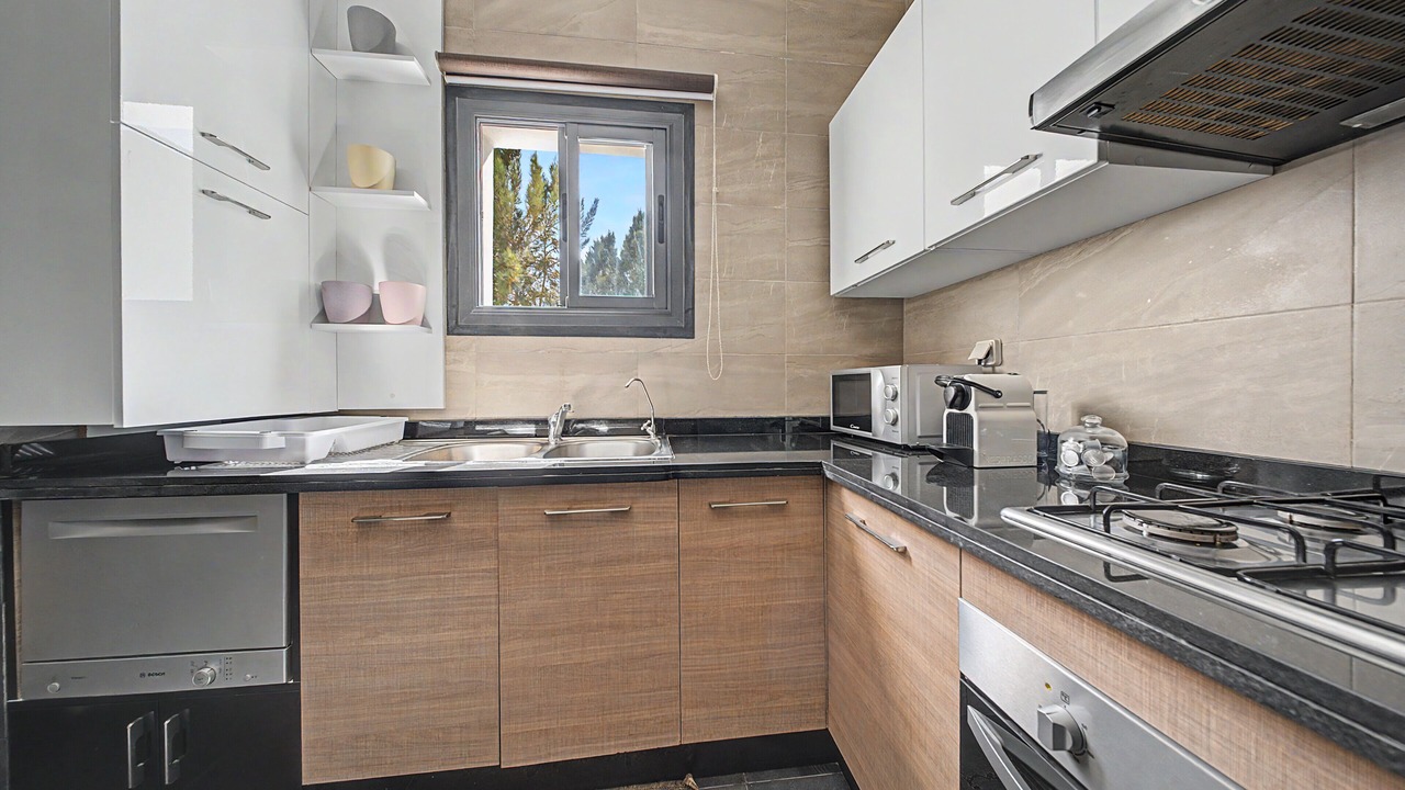 Photo of Kitchen in Tamrhakht