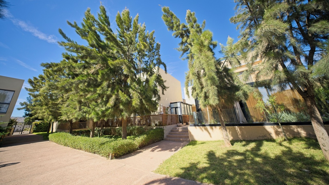 Photo of Outdoor in Tamrhakht