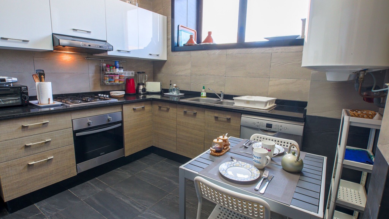 Photo of Kitchen in Tamrhakht