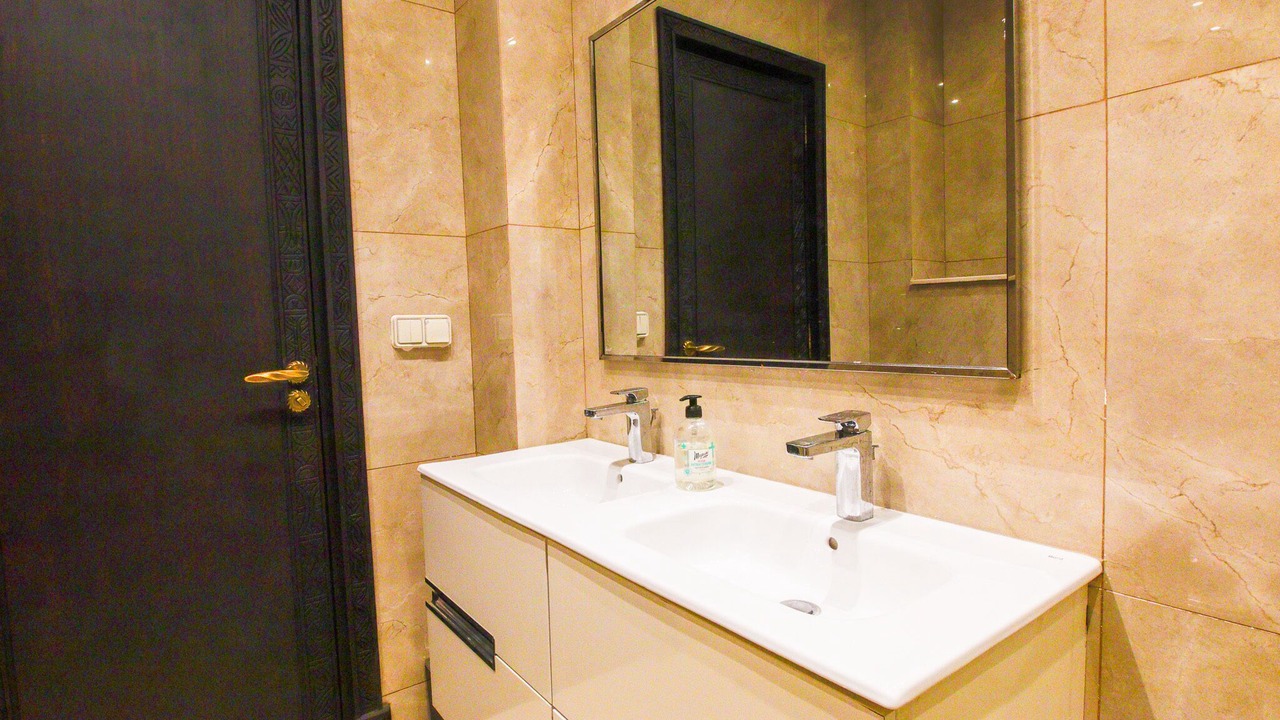 Photo of Bathroom in Secteur Touristique