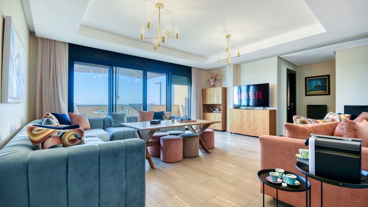 Photo of Livingroom in Tamrhakht