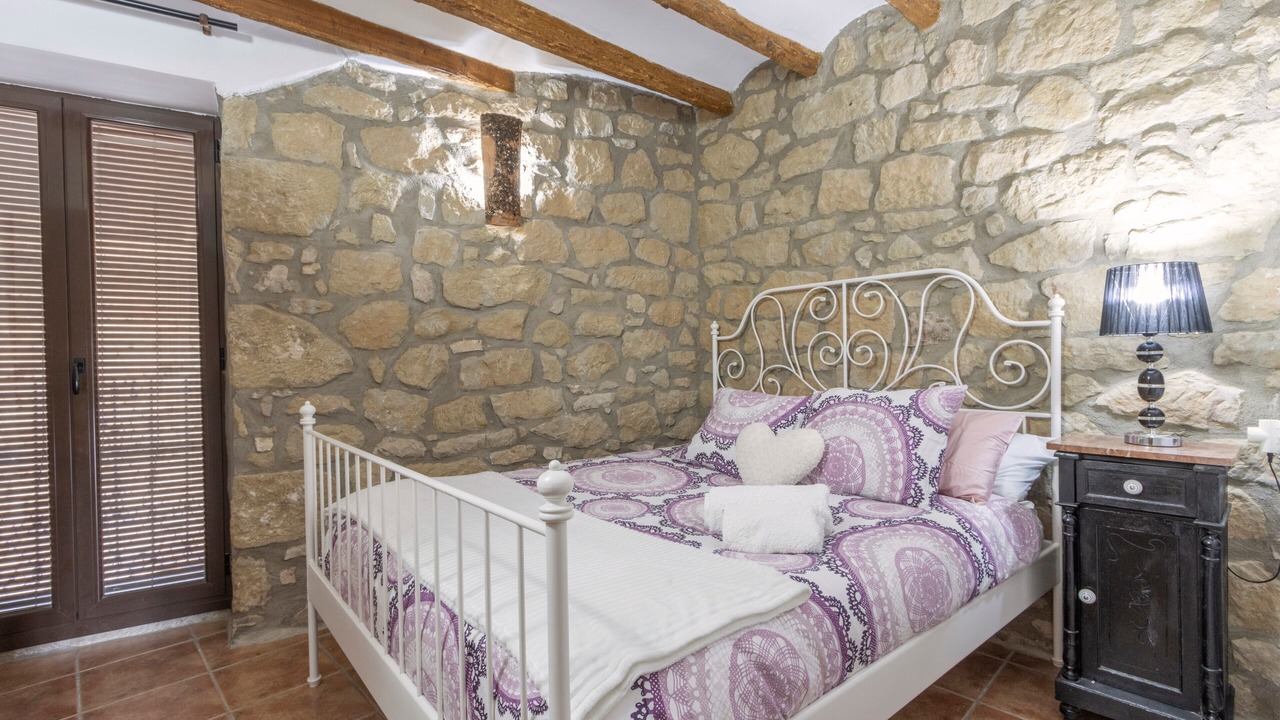 Photo of Bedroom in Maials