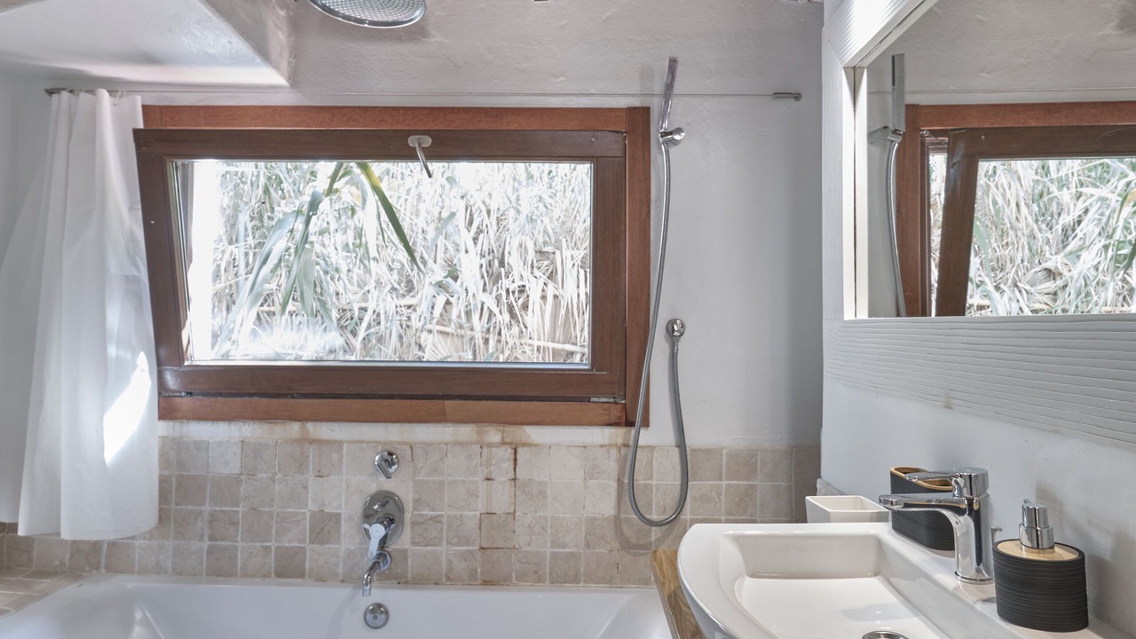 Photo of Bathroom in El Lentiscal