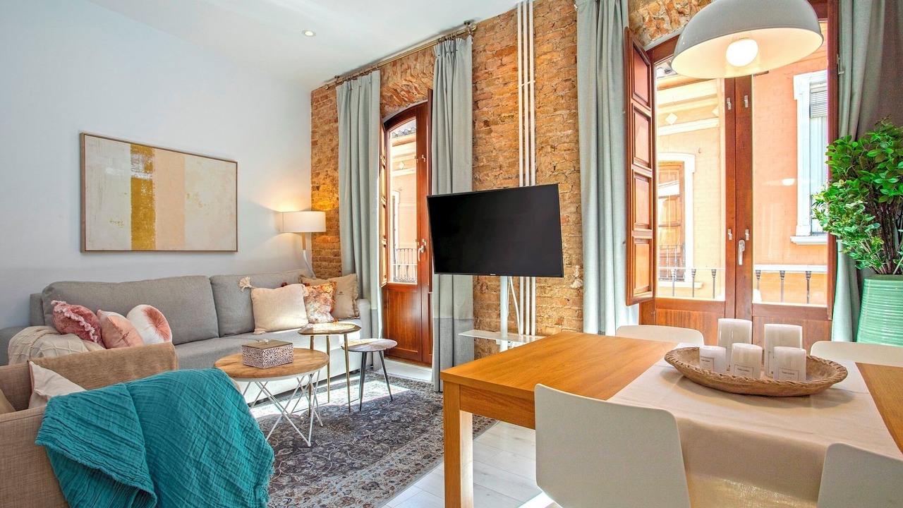 Photo of Livingroom in Central District