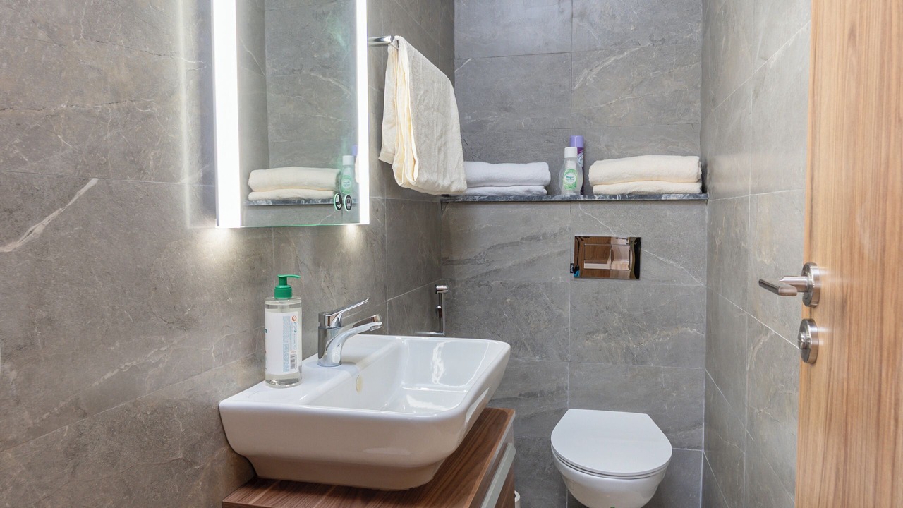 Photo of Bathroom in Founty