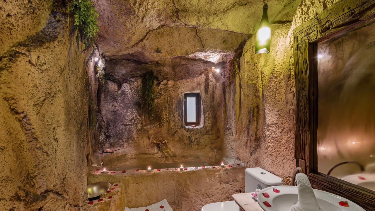 Photo of Bathroom in Pontons