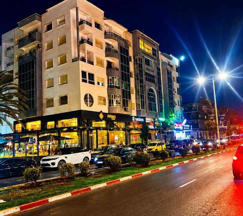 Photo of Buildings in Founty