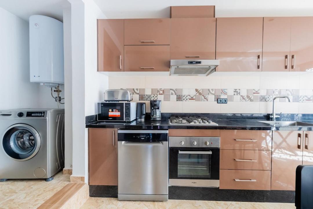 Photo of Kitchen in Tamrhakht
