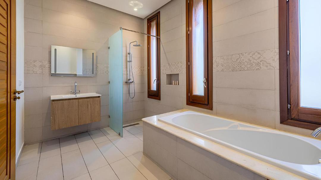 Photo of Bathroom in Annakhil