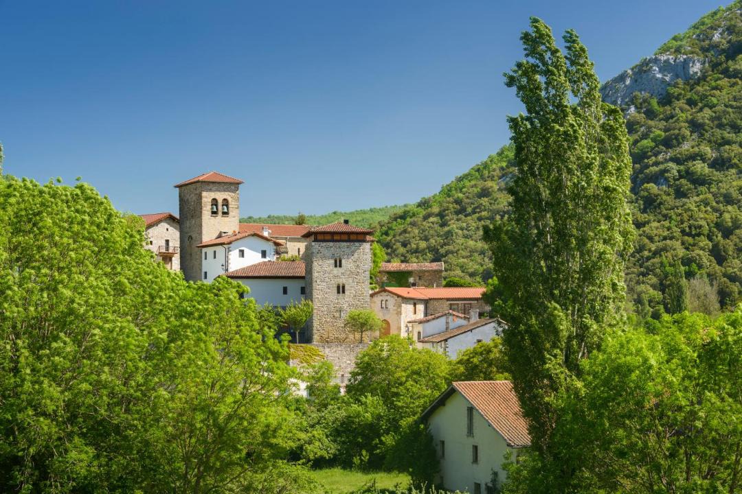 Photo of Others in Uriz