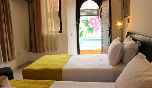 Signature Twin Room