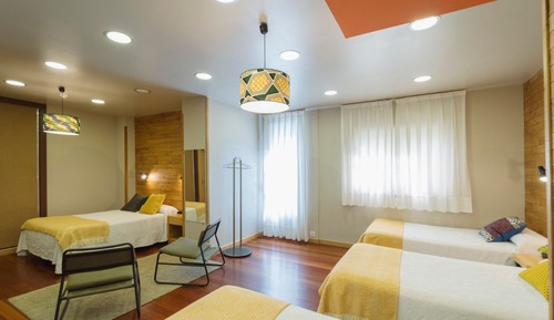 Family Room, Multiple Beds