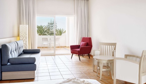 Junior Suite, Pool View