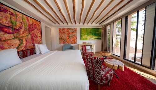 Deluxe Suite