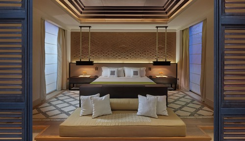 Villa (Mandarin Pool)