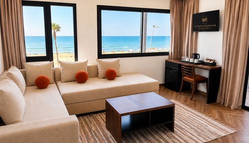 Deluxe Suite