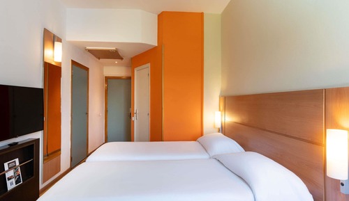 Standard Room, 2 Twin Beds