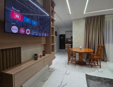 Two-Bedroom Deluxe Apartment with Balcony