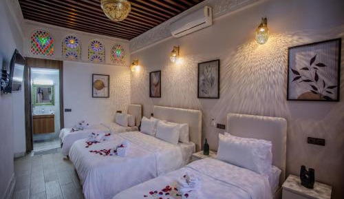 Deluxe Family Room