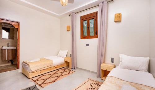 Twin Room with Bathroom