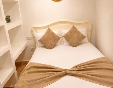 Double Room with Shared Bathroom