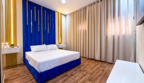 Two-Bedroom Deluxe Apartment with Balcony
