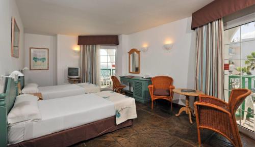 Double Room with Front Sea View