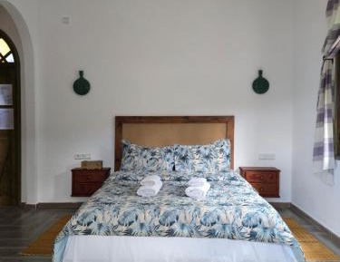 Deluxe Double Room with Shower