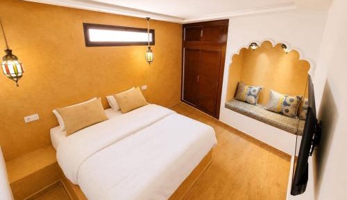 Double Room with Private Bathroom