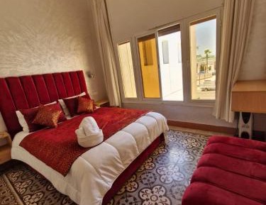 Deluxe Family Room
