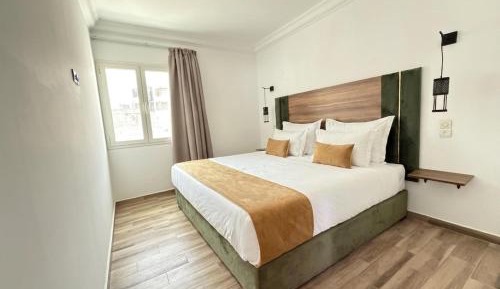 Deluxe Apartment