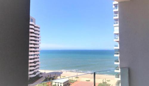 One-Bedroom Apartment with Sea View