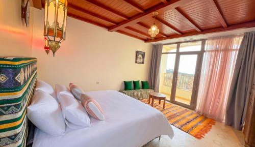 Deluxe Double Room with Balcony and Sea View