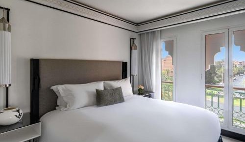 Junior King Suite with View