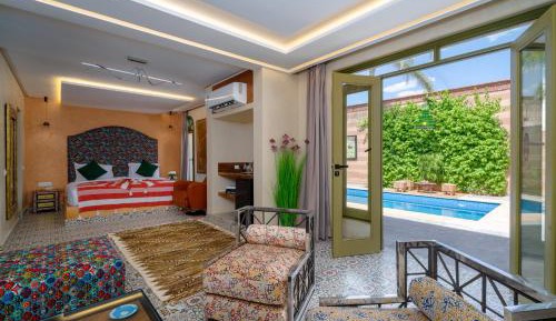 Suite with Private Pool