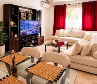Deluxe Apartment